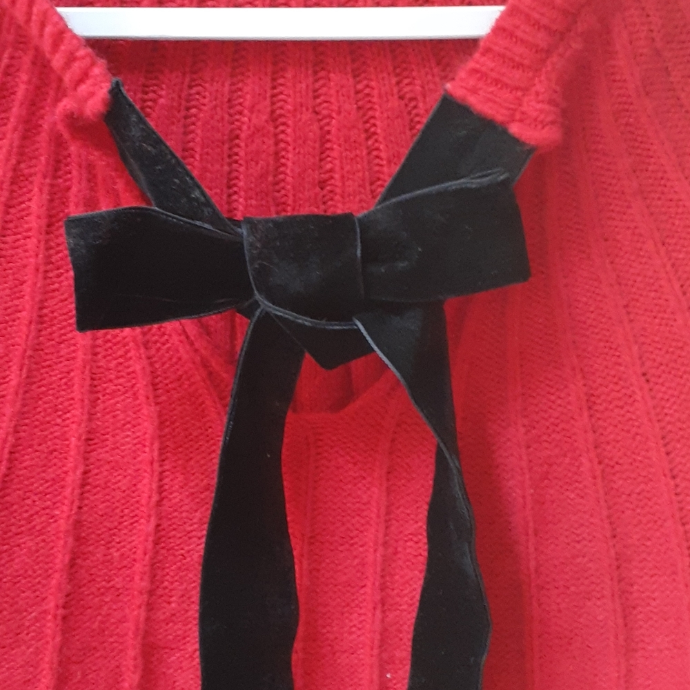 Sweater - Picture 3 of 3